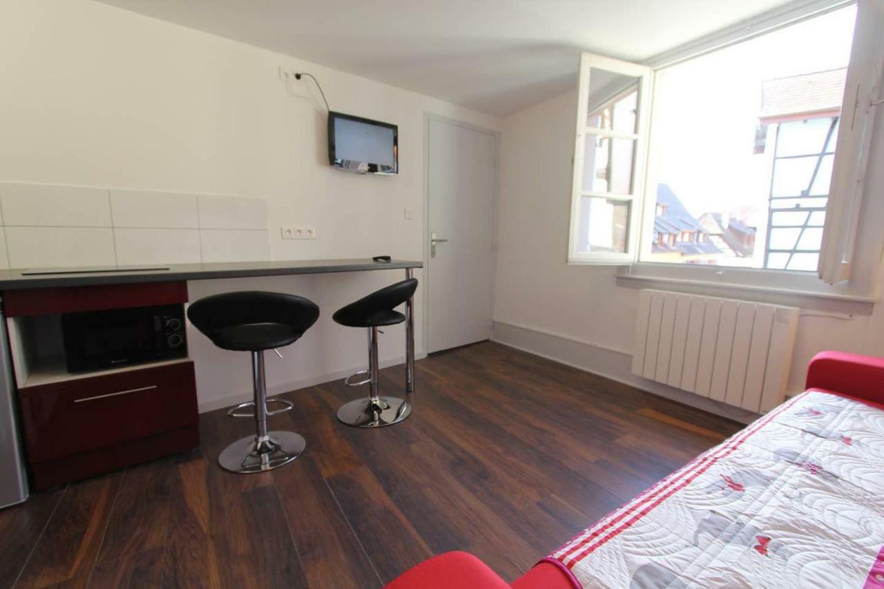 Chambre Chez L'Habitant Le Rouge-Gorge - Coeur De Riquewihr - 2 Personnes Exterior foto
